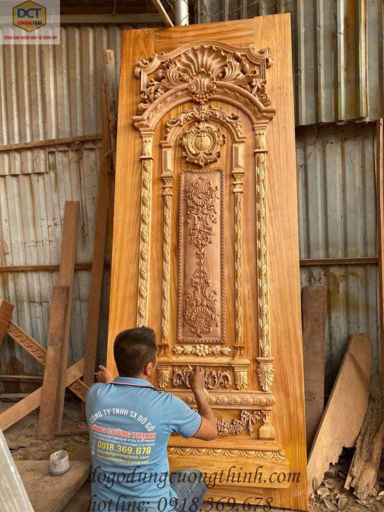 Bộ cửa mặt tiền 2 cánh cổ điển gỗ gõ đỏ CC66GD đẳng cấp