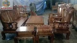 Salon gỗ cẩm lai cột 10 đẹp