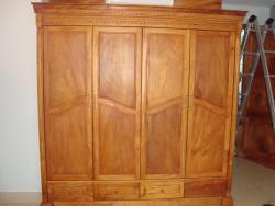 Tủ áo 4 cánh gỗ gõ đỏ